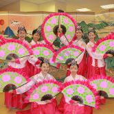 Корейский танцевальный ансамбль
