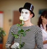 Мимы и живые статуи в разных образах