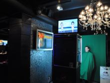 Номер «Девушка в бокале»